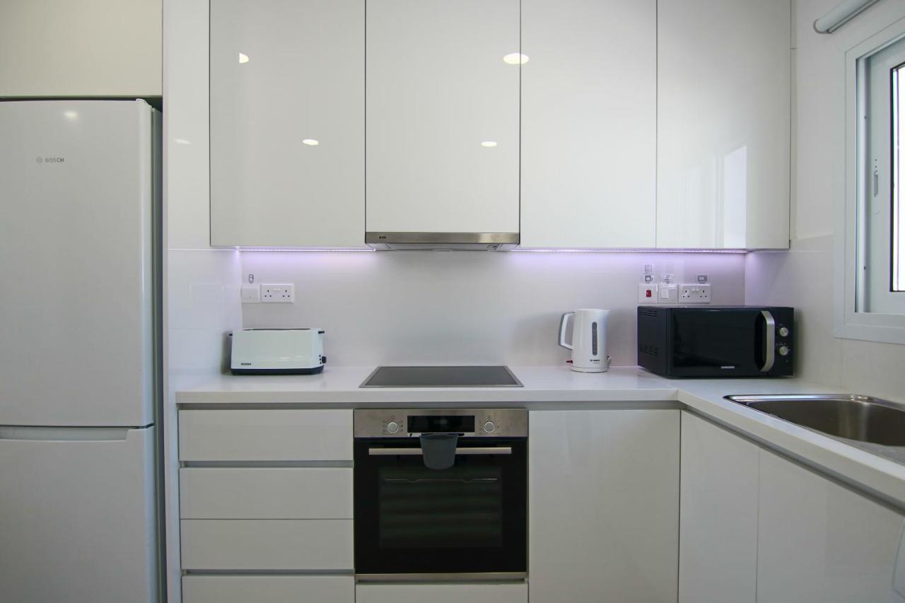 파포스 Phaedrus Living: Seaview Luxury Flat Limnaria 114 아파트 외부 사진
